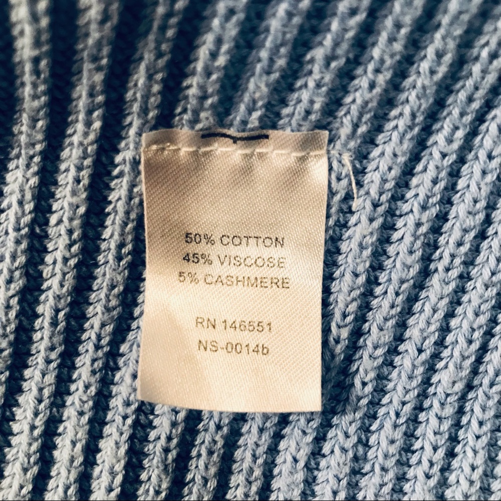 Sleeveless Open-Front Ribbed Cardigan Vest in Light Blue - Picture 5 of 5